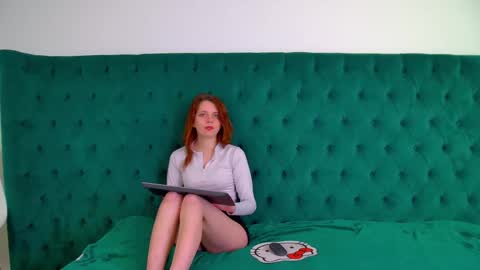 Snapshot of freyavey chatting on 02/20/26, 06:26 FreyaVey online show from 02/20/26, 06:26