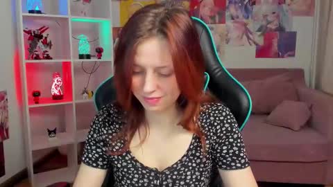 Snapshot of freyavey chatting on 03/05/26, 05:25 FreyaVey online show from 03/05/26, 05:25