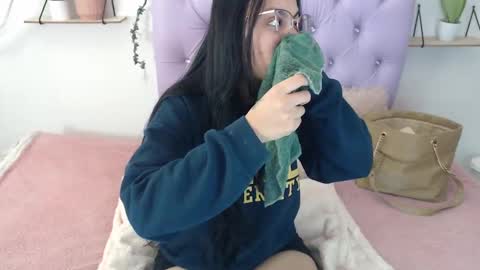 Freyja online show from 09/18/25, 09:17