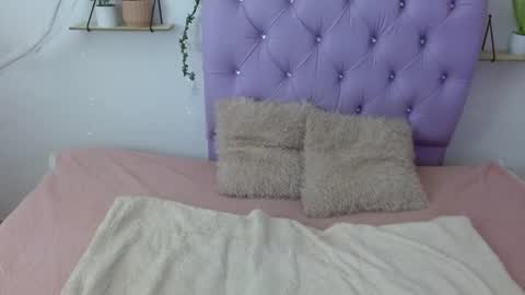 Freyja online show from 09/21/25, 04:30