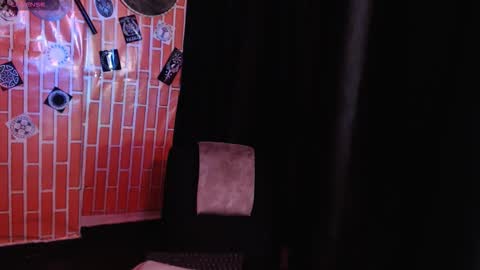 Snapshot of freyjalodbrok chatting on 03/15/26, 12:05 Call me Lilith online show from 03/15/26, 12:05