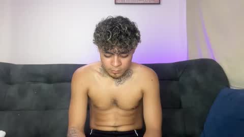 freyva_ online show from 03/17/26, 05:11