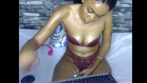 Snapshot of frianebony chatting on 11/08/25, 03:50 Frian online show from 11/08/25, 03:50