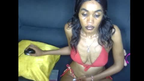 Snapshot of frianebony chatting on 11/29/25, 02:53 Frian online show from 11/29/25, 02:53