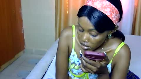 Snapshot of frianebony chatting on 07/26/26, 11:28 Frian online show from 07/26/26, 11:28