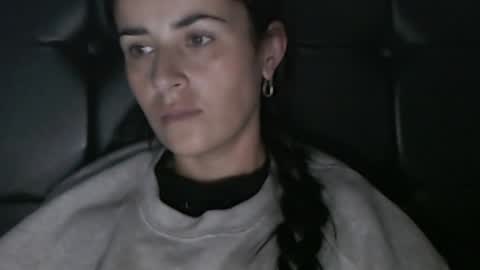 Snapshot of frida__x chatting on 02/05/25, 09:25 Frida online show from 02/05/25, 09:25