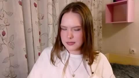 Polly online show from 04/11/26, 06:01