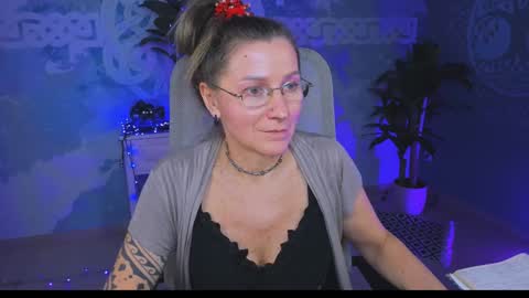 Frida Tander online show from 12/29/24, 03:46