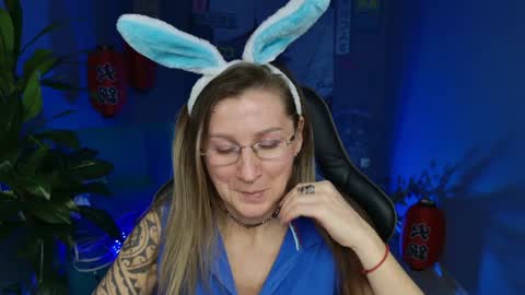 Frida Tander online show from 12/31/24, 04:25