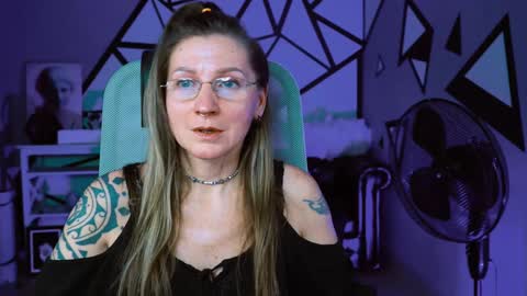 Frida Tander online show from 01/23/25, 12:09