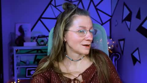 Frida Tander online show from 02/16/25, 01:05