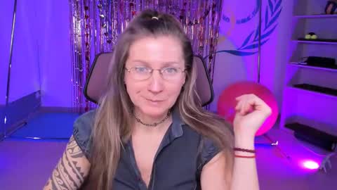 Frida Tander online show from 02/20/25, 09:11