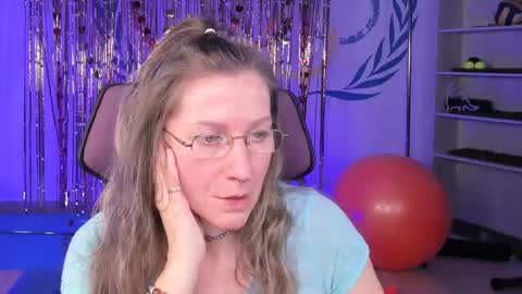 Frida Tander online show from 02/24/25, 09:10