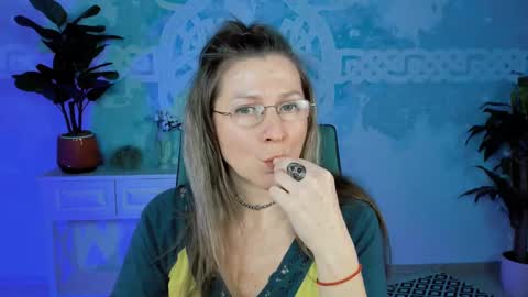 Frida Tander online show from 03/06/25, 04:07