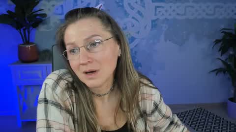 Frida Tander online show from 03/07/25, 08:44