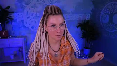 Frida Tander online show from 03/26/26, 07:14