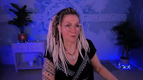 Frida Tander online show from 03/31/26, 05:52