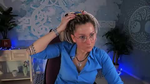 Snapshot of fridatander chatting on 05/15/26, 05:25 Frida Tander online show from 05/15/26, 05:25
