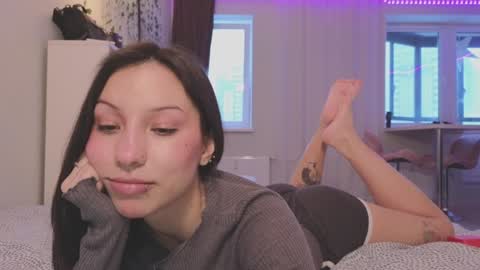 Lina online show from 12/21/24, 07:24