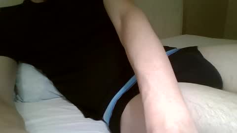 friendly_frank_18 online show from 04/01/26, 08:28