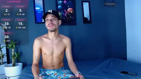 Snapshot of friendsofeverything_ chatting on 12/21/24, 12:49 Adam y pitter online show from 12/21/24, 12:49