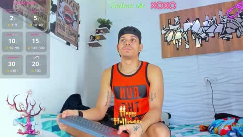 Snapshot of friendsofeverything_ chatting on 10/12/25, 10:42 Adam y pitter online show from 10/12/25, 10:42