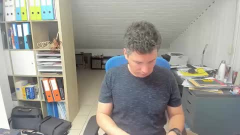 Francois online show from 10/03/25, 05:32