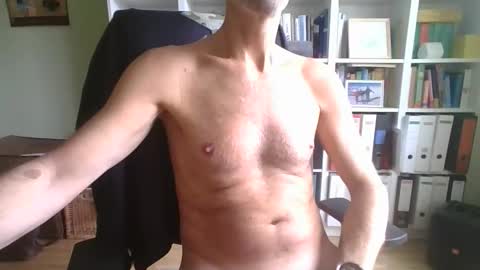 Snapshot of frisco69 chatting on 11/09/25, 10:13 frisco69 online show from 11/09/25, 10:13