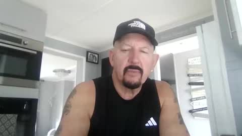 bob online show from 10/28/25, 01:36