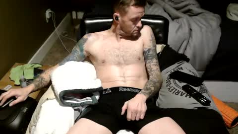 Snapshot of froski666 chatting on 01/19/25, 04:36 froski666 online show from 01/19/25, 04:36