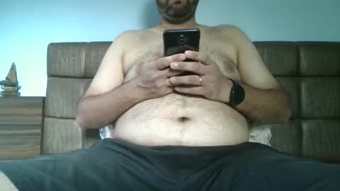 Snapshot of fruti_loops chatting on 01/18/25, 09:56 fruti loops Bull online show from 01/18/25, 09:56