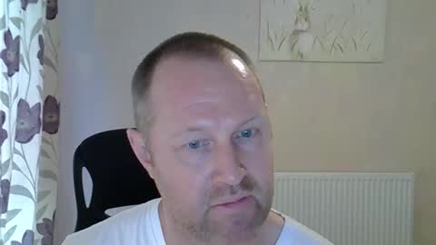 Snapshot of fuck_buddy_uk chatting on 03/04/26, 10:32 Fuck Buddy UK online show from 03/04/26, 10:32