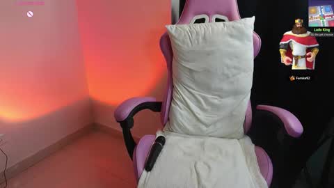 Noface -IDEPENDENT MODEL- online show from 02/11/26, 09:53