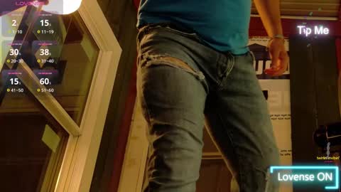 Snapshot of fuckadilf chatting on 09/28/25, 12:10 fuckadilf online show from 09/28/25, 12:10