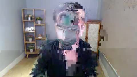   online show from 03/08/25, 04:34