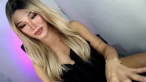 Snapshot of fuckerjenny8 chatting on 05/06/26, 06:02 sweetyJENNY online show from 05/06/26, 06:02