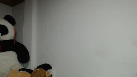 Mia and Gary  online show from 02/21/25, 08:07