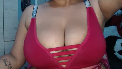 Mia and Gary  online show from 01/08/26, 02:36