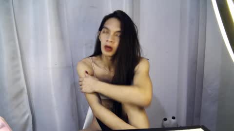 Snapshot of fuckinghotgazy chatting on 12/09/24, 06:46 gazy online show from 12/09/24, 06:46