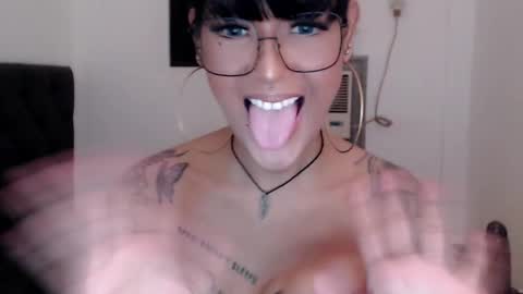 Princess Anna online show from 12/21/25, 11:28