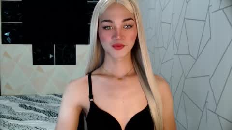 MISS IVANA online show from 01/12/26, 11:32