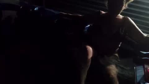 fuckmeharderdaddy371558 online show from 04/28/26, 04:28