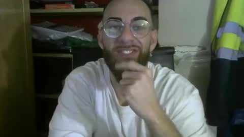 Snapshot of fuerte440 chatting on 11/07/25, 09:31 fuerte440 online show from 11/07/25, 09:31