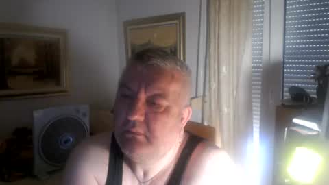 Snapshot of fukingcrazy chatting on 06/14/26, 06:48 fukingcrazy online show from 06/14/26, 06:48