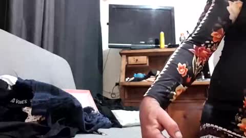 Pizzaz online show from 12/04/24, 01:31