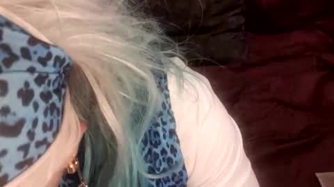 Pizzaz online show from 09/27/25, 10:09