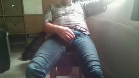 Snapshot of fullballs11 chatting on 10/30/25, 01:01 fullballs11 online show from 10/30/25, 01:01