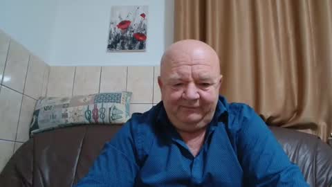 fullballs6 online show from 12/18/24, 03:37