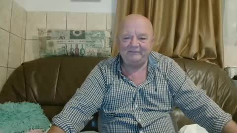 fullballs6 online show from 10/03/25, 01:57