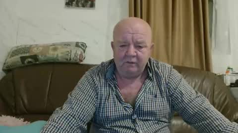 fullballs6 online show from 11/26/25, 02:34